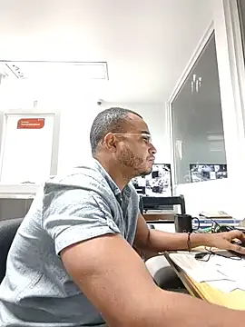 SanChacal5694 online show from January 2026 10:13:02 PM