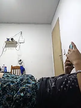 Alejandro260785 online show from March 2026 04:35:01 PM