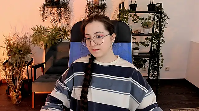 VirtuallVoyant online show from December 2025 08:12:02 AM