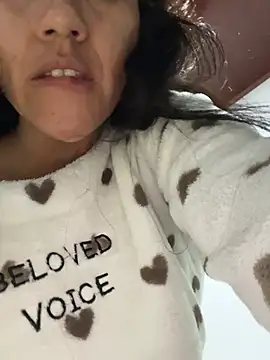 Snapshot of Huitaca_ chatting on March 2026 05:42:01 AM Huitaca online show from March 2026 05:42:01 AM