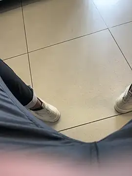 kamo012000 online show from March 2026 11:27:01 AM