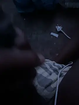 kamo012000 online show from April 2026 06:16:02 PM