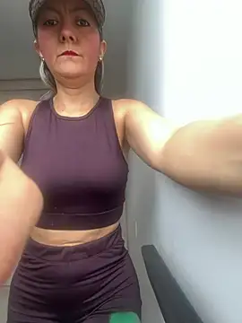 Snapshot of Tinymilf_ chatting on June 2026 06:30:01 PM Tinymilf online show from June 2026 06:30:01 PM