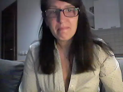Elena48324 online show from May 2026 06:03:01 PM