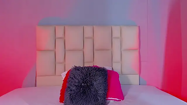 Zafiro  Brown online show from January 2026 12:20:01 PM