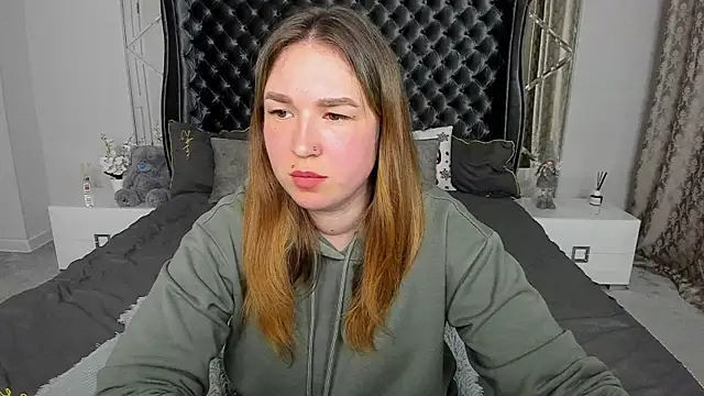 Snapshot of Sofii_darling chatting on March 2026 06:23:01 PM Sofii darling online show from March 2026 06:23:01 PM