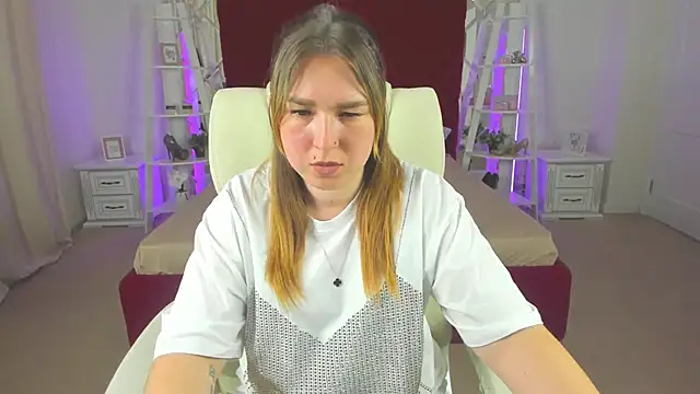 Snapshot of Sofii_darling chatting on March 2026 05:39:02 PM Sofii darling online show from March 2026 05:39:02 PM