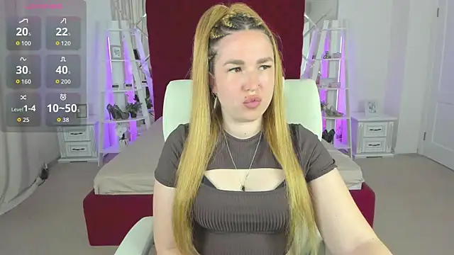 Snapshot of Sofii_darling chatting on April 2026 04:40:02 PM Sofii darling online show from April 2026 04:40:02 PM