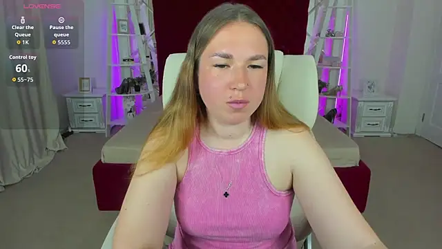 Snapshot of Sofii_darling chatting on May 2026 04:34:01 PM Sofii darling online show from May 2026 04:34:01 PM