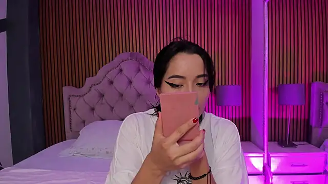 Starbutterflyy  online show from November 2025 04:11:02 AM