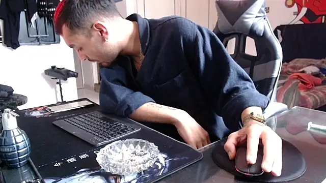 malek xarx  online show from March 2026 02:10:02 PM