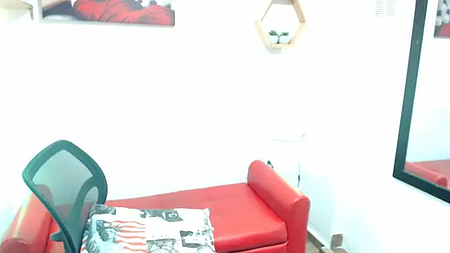 Snapshot of DIVAX_MONSERRAT chatting on June 2026 06:40:01 PM DIVAX MONSERRAT online show from June 2026 06:40:01 PM