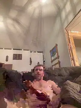 Snapshot of chaleureuxdesdames chatting on February 2026 04:33:02 AM chaleureuxdesdames online show from February 2026 04:33:02 AM