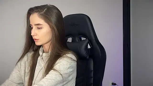 s meow online show from December 2025 08:38:02 PM