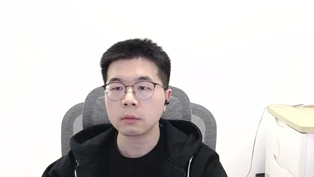 Snapshot of Adzard65 chatting on November 2025 02:51:02 PM Adzard65 online show from November 2025 02:51:02 PM