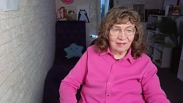 Betty Brick online show from May 2026 04:59:01 PM
