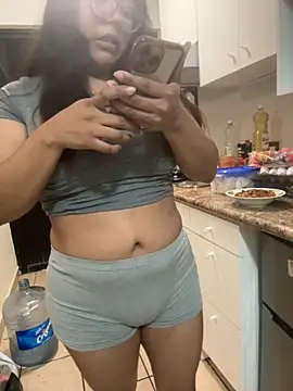 karysweetbeaury online show from September 2025 02:22:01 AM