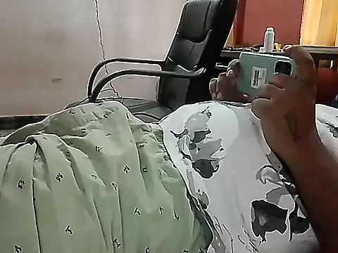 Snapshot of cardiovex7 chatting on October 2025 08:06:01 AM cardiovex7 online show from October 2025 08:06:01 AM