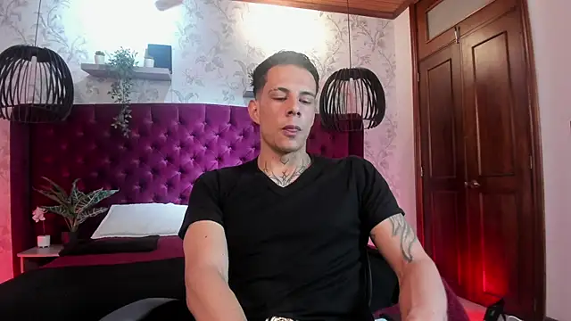 Dustin Sonne online show from July 2026 03:45:02 AM
