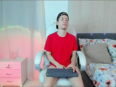 ThiagooJames online show from January 2026 04:05:02 AM