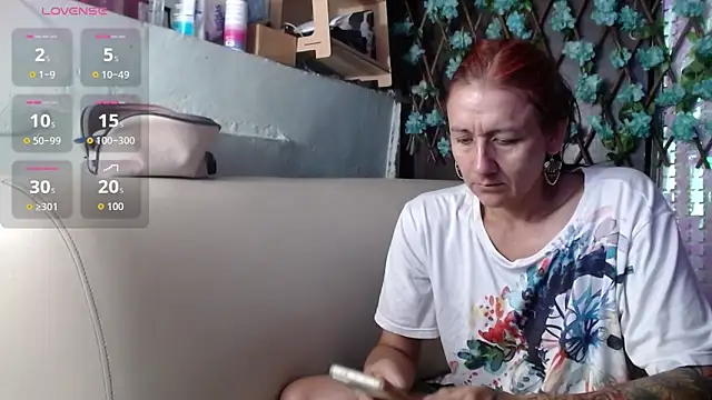 darling hott online show from March 2026 11:04:01 AM