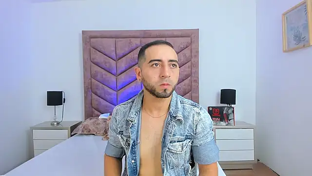 Lushian  online show from November 2025 01:21:02 PM