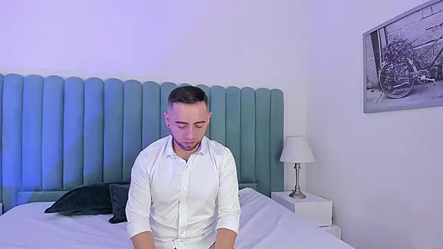 Snapshot of Lushian_ chatting on May 2026 03:20:01 PM Lushian online show from May 2026 03:20:01 PM