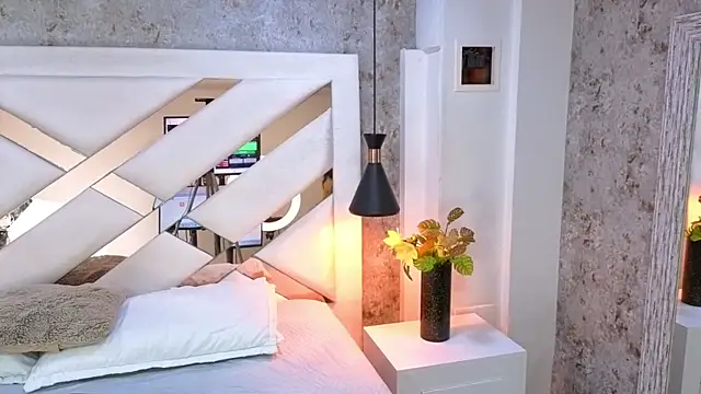 Snapshot of Saara_evans_ chatting on September 2025 08:08:01 PM Saara evans online show from September 2025 08:08:01 PM