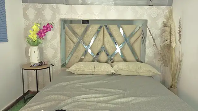 ryo light online show from December 2025 01:23:02 AM