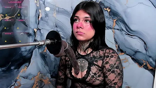 Snapshot of Emily_Evo chatting on November 2025 07:36:02 PM Emily Evo online show from November 2025 07:36:02 PM