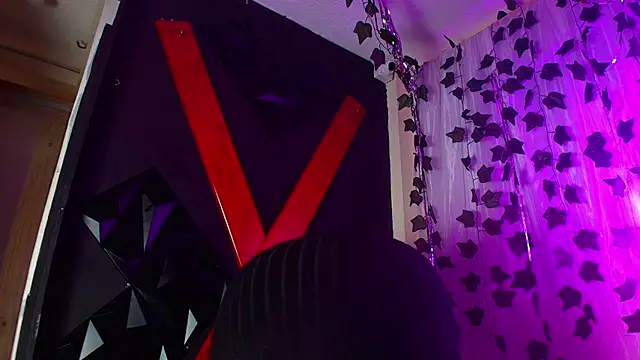 ivonne diaz1 online show from November 2025 07:37:01 PM