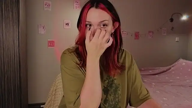 CrystalBlaze  online show from September 2025 06:53:02 PM