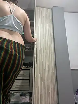 Megan colsom online show from February 2026 03:32:02 AM