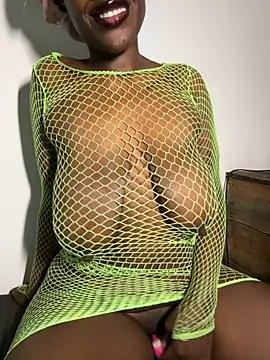 Snapshot of bustyblackebony chatting on October 2025 07:43:01 PM bustyblackebony online show from October 2025 07:43:01 PM