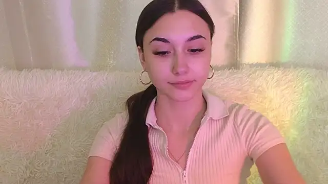 Snapshot of MelissaPristine chatting on October 2025 02:47:02 AM MelissaPristine online show from October 2025 02:47:02 AM
