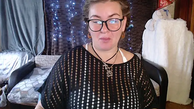 NikaSkylink online show from November 2025 06:24:02 AM