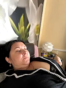 Liza Will online show from October 2025 12:01:02 PM