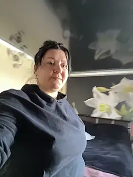 Liza Will online show from April 2026 10:27:02 AM