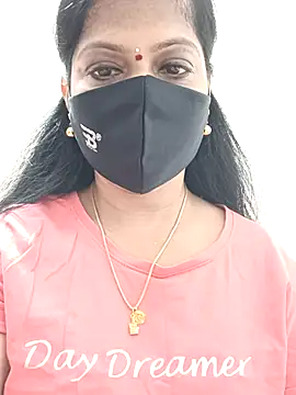 shivani27 online show from September 2025 02:40:01 PM