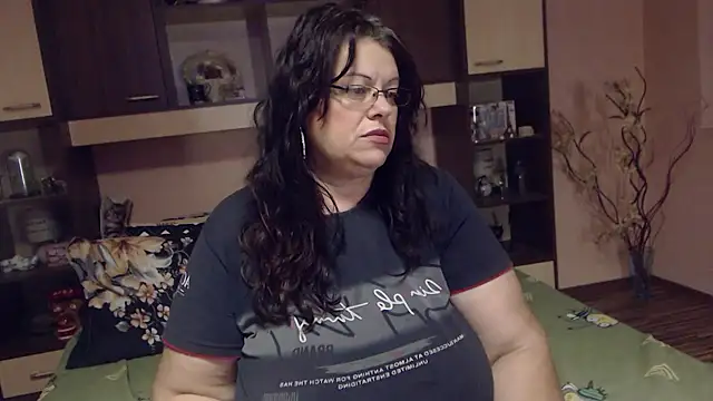 Claudia 71love online show from November 2025 09:19:01 PM