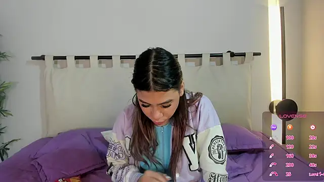 Rachell criss online show from February 2026 04:02:01 AM