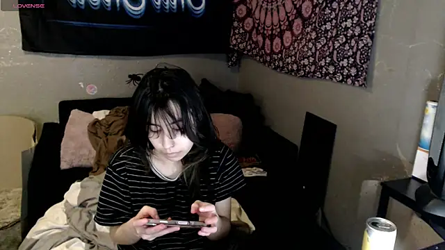 London Ray online show from October 2025 03:17:02 AM