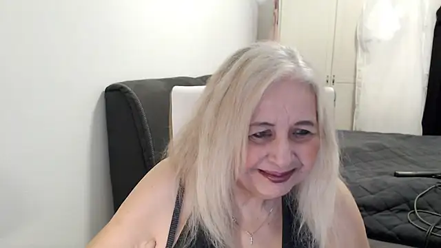 Snapshot of SusiLifeXXX chatting on April 2026 07:01:01 PM SusiLifeXXX online show from April 2026 07:01:01 PM