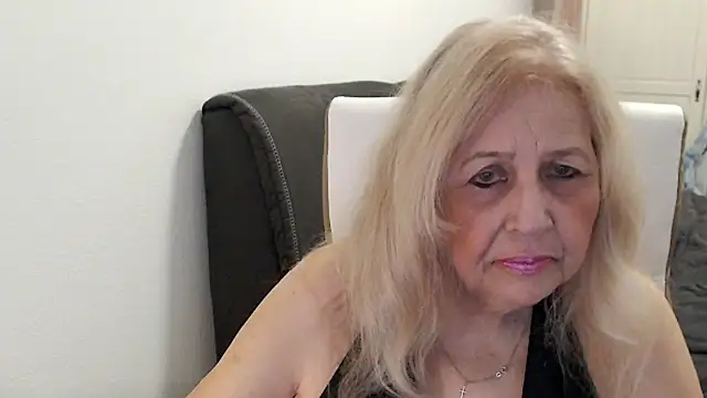 Snapshot of SusiLifeXXX chatting on May 2026 07:30:02 PM SusiLifeXXX online show from May 2026 07:30:02 PM