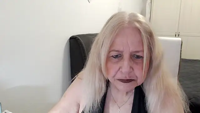 Snapshot of SusiLifeXXX chatting on May 2026 08:06:02 PM SusiLifeXXX online show from May 2026 08:06:02 PM
