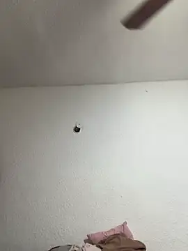 Nia Desire online show from December 2025 05:57:01 AM