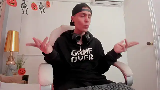 dark sun302 online show from October 2025 09:50:01 PM