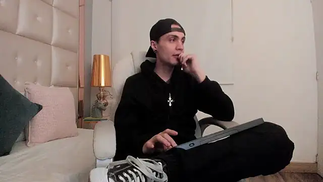 dark sun302 online show from January 2026 02:03:02 AM