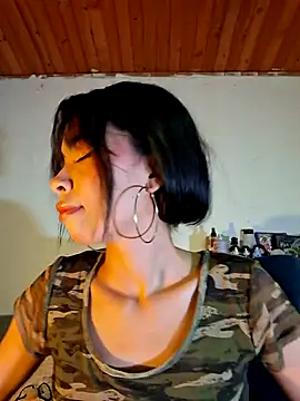 dolliette24 online show from July 2026 02:47:01 AM