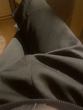 darksagax1 online show from November 2025 10:32:02 PM